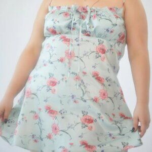 Current Mood: Ivy Can’t Be Just Friends Floral Mini Dress [1X Women's US]